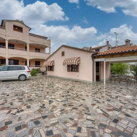 Apartments Folo 3* Rovinj