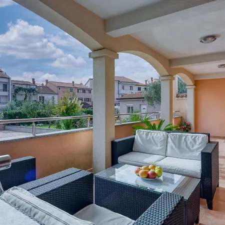 Apartments Folo Gostinjska kuća 3*